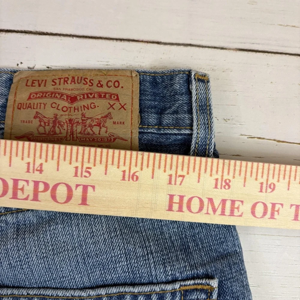 Vintage Levi's 501 Jeans Mens 36x34 Blue Denim Medium Wash